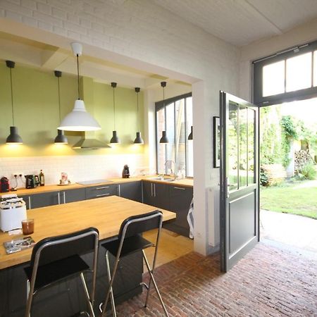 La Maison Du Fond Du Jardin Иксель Экстерьер фото